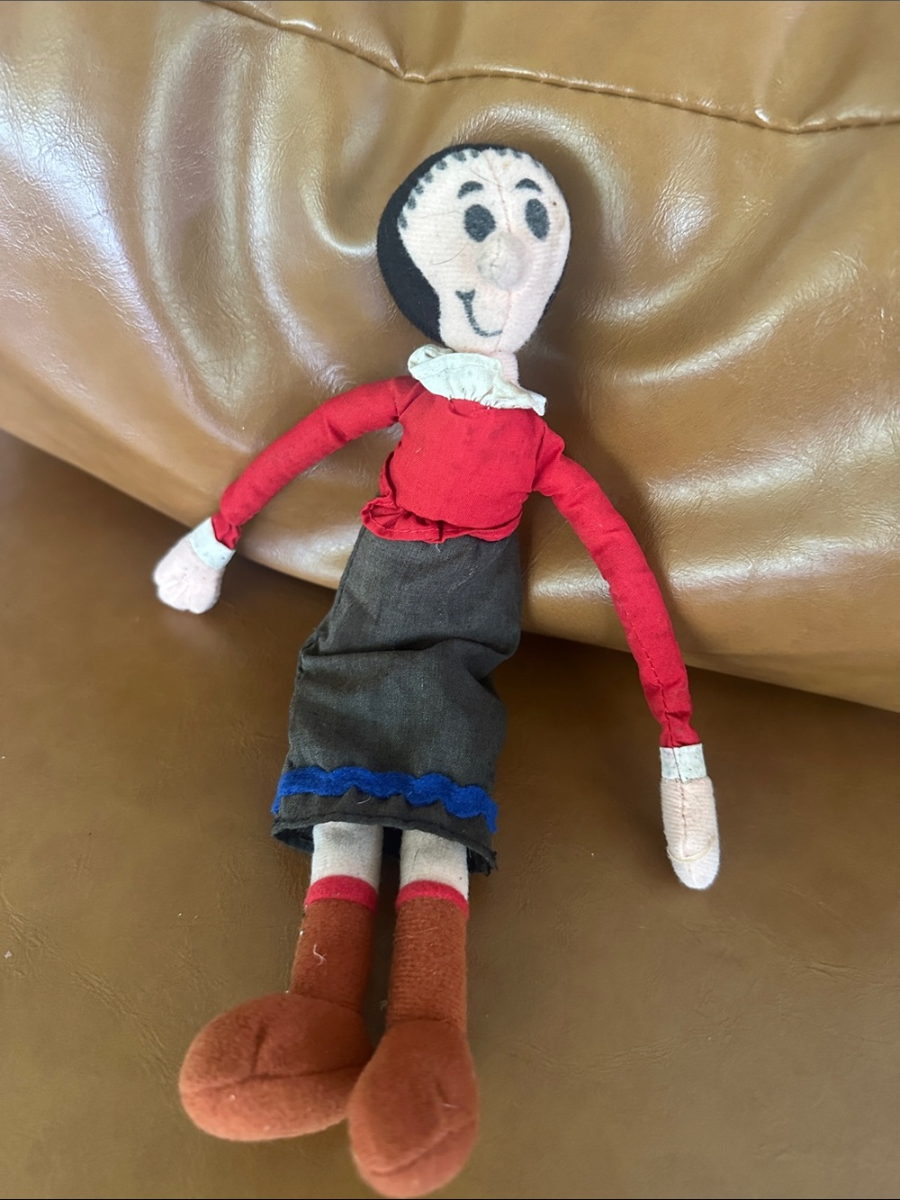 Olive Popeyes Classic Red-Clothed Soft Cloth Doll vintage 1994